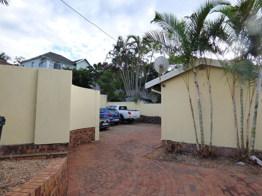 Daisy Lodge 1