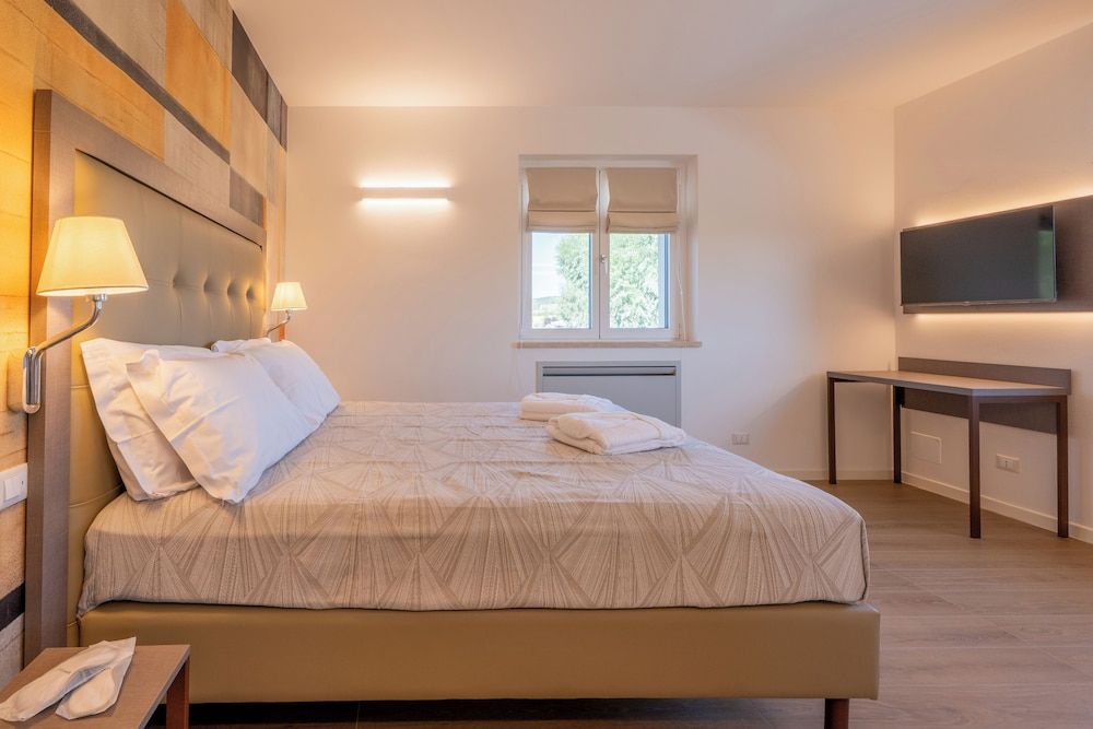 Borgo Riparossa 2