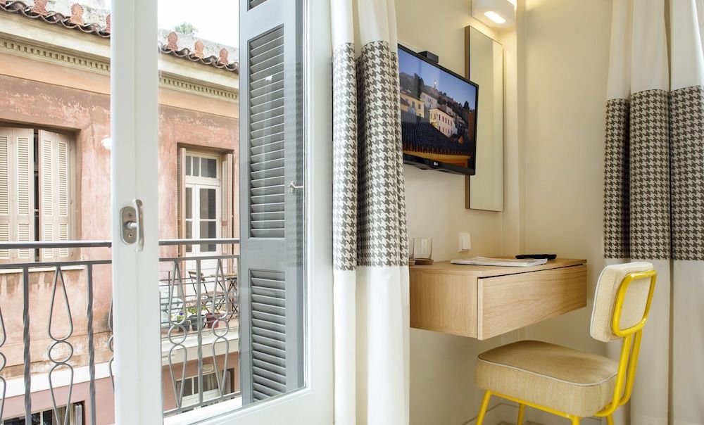 Athena hotel 1