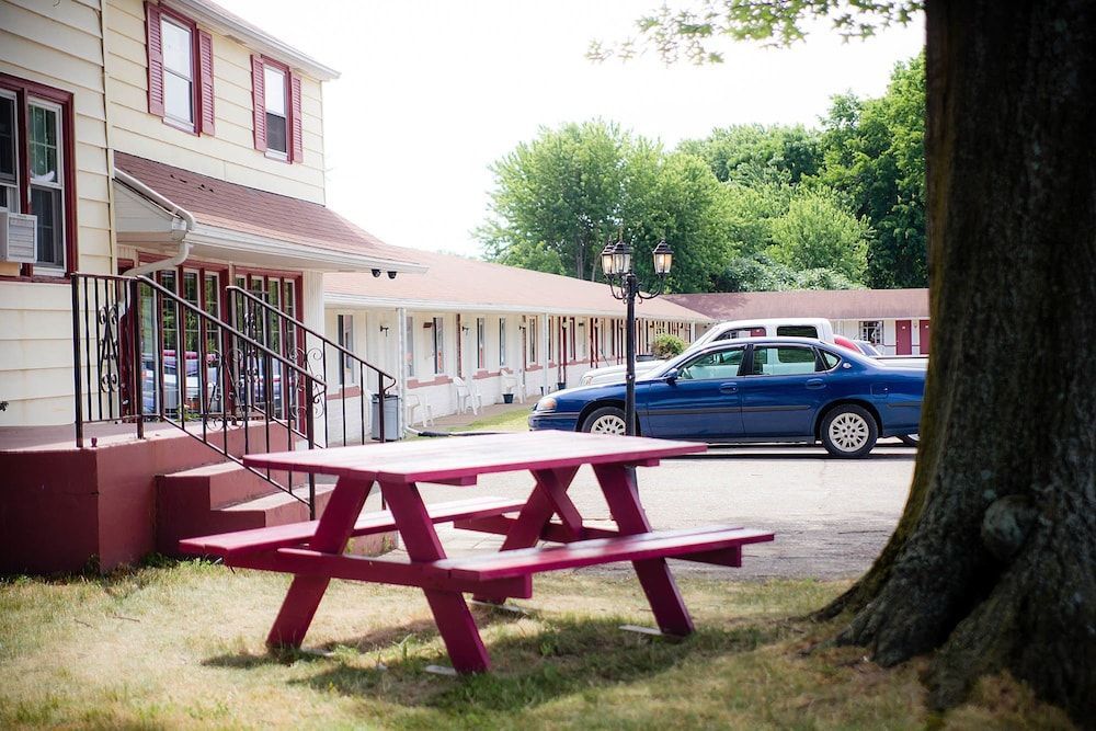Steelhead Inn 1