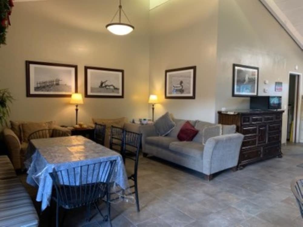 The Olympia Lodge 2
