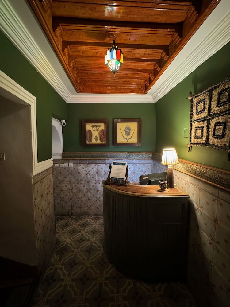 Riad Taghia 2