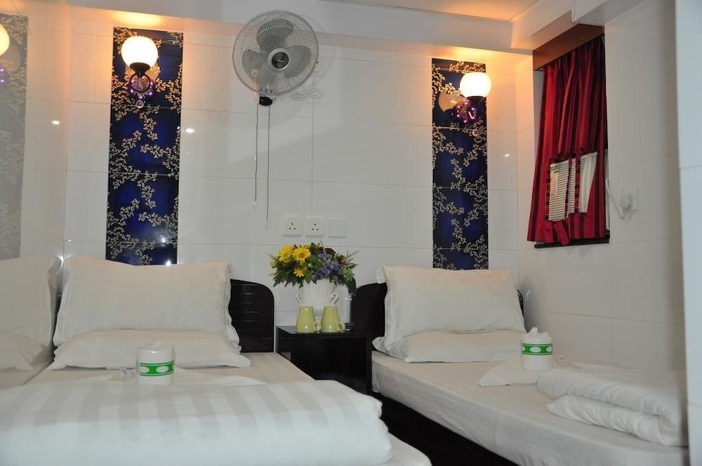 Premium Lounge 2
