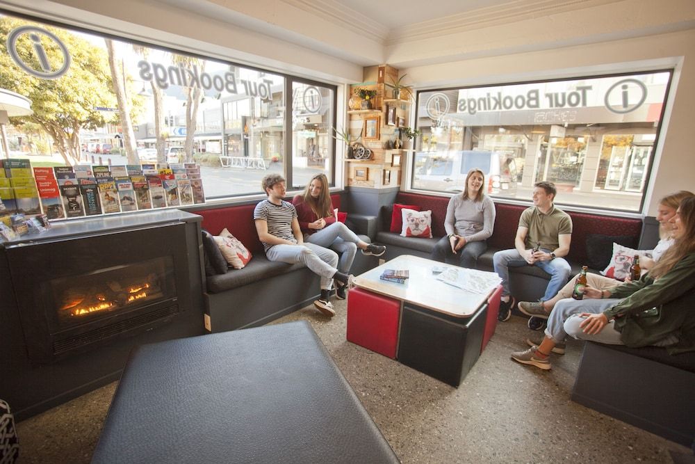 Absoloot Hostel Queenstown 2