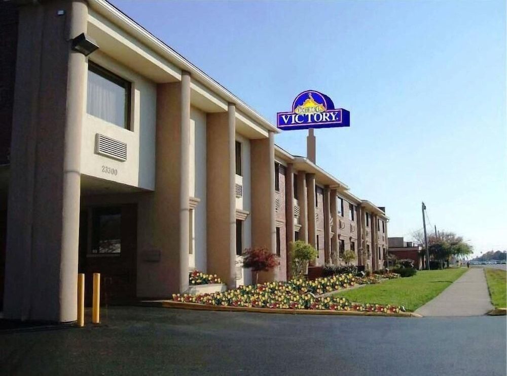 A VICTORY HOTEL - SOUTHFIELD 1