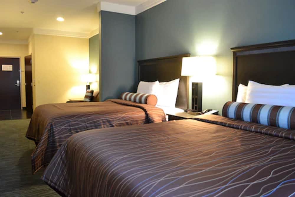 Red River Inn and Suites 1