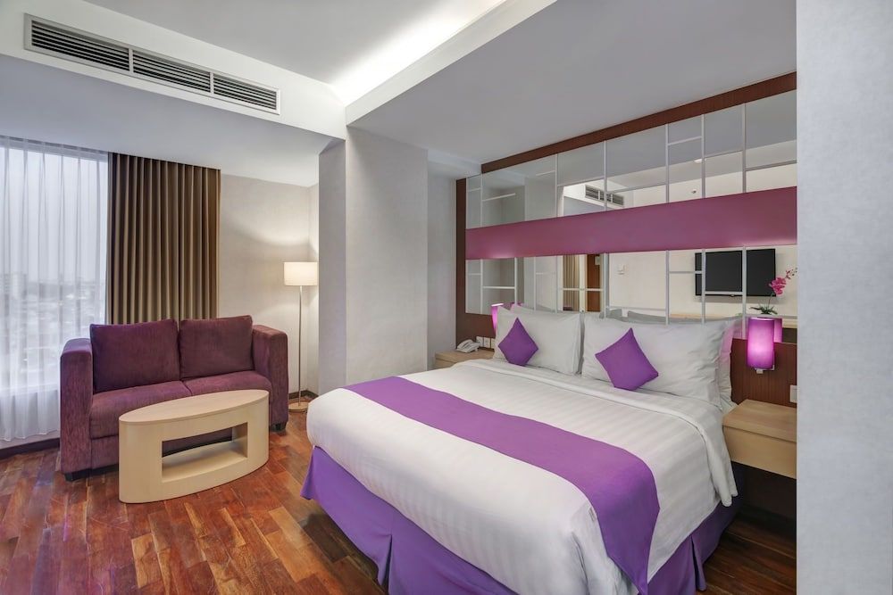 Quest Hotel Darmo - Surabaya by ASTON 2