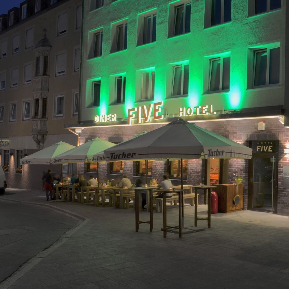Hotel FIVE 1
