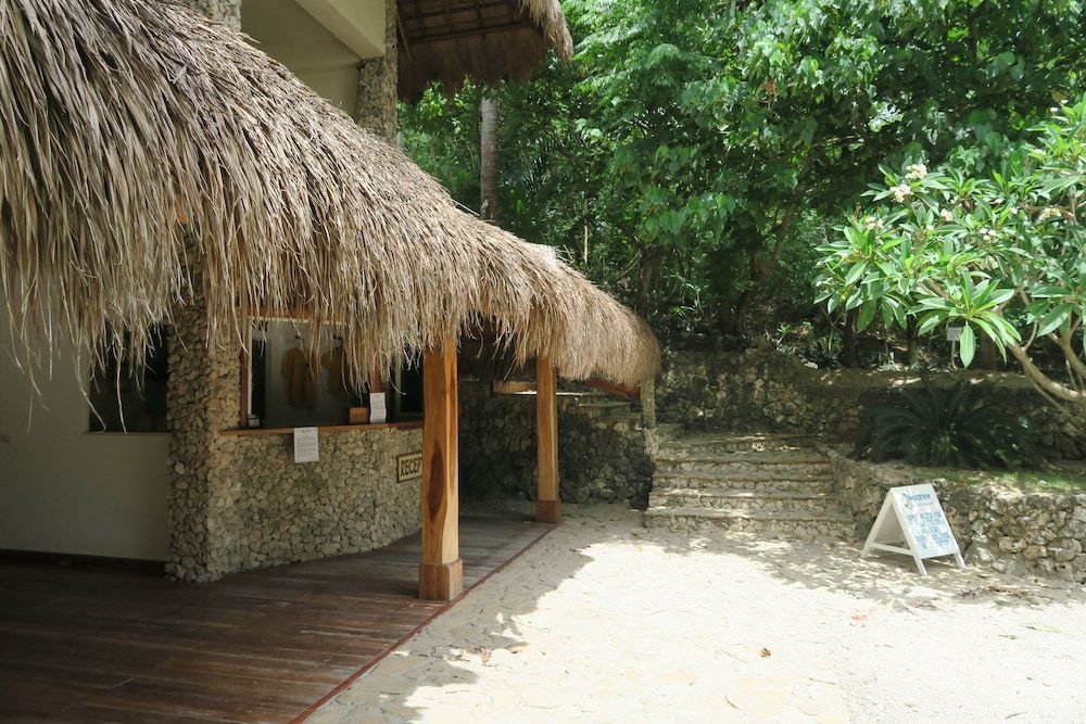 Tepanee Beach Resort 2