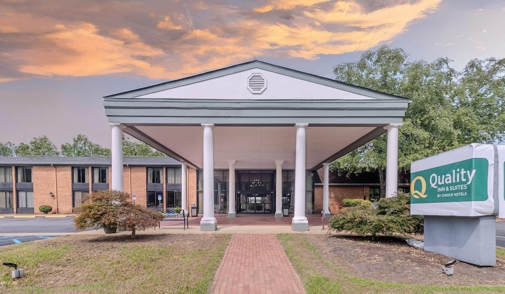 Quality Inn & Suites 1