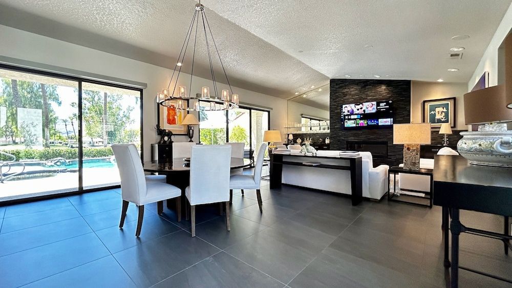 Luxe Living 2