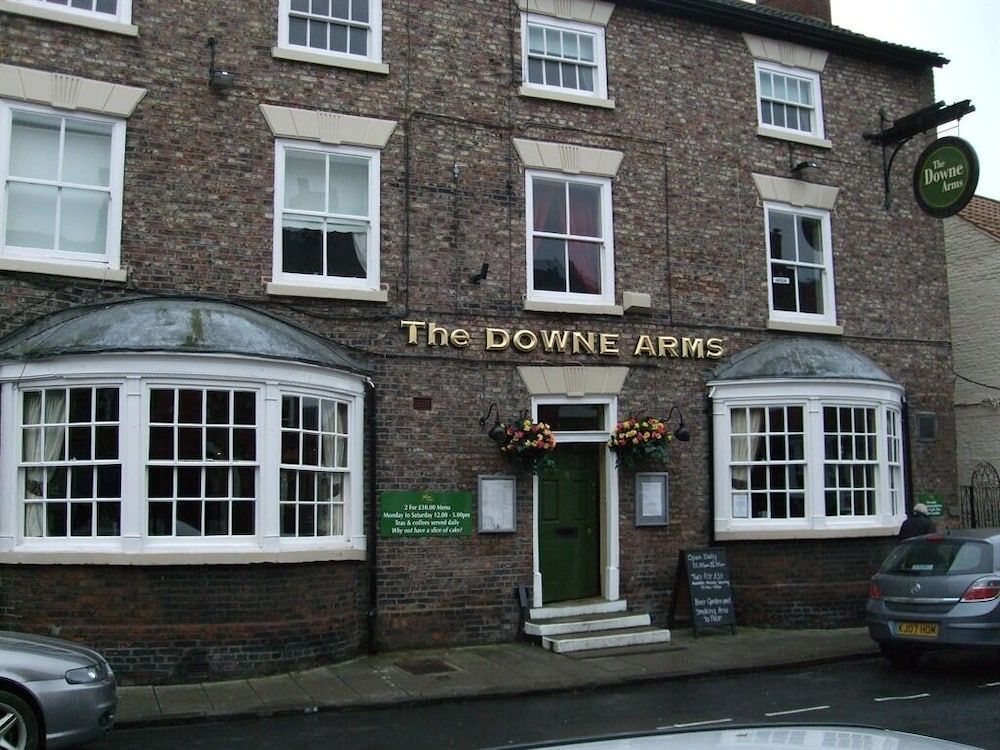 The Downe Arms 1