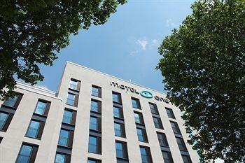 Motel One Düsseldorf-Hauptbahnhof 1