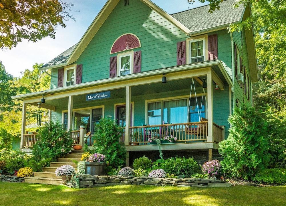 Moonshadow B&B 1