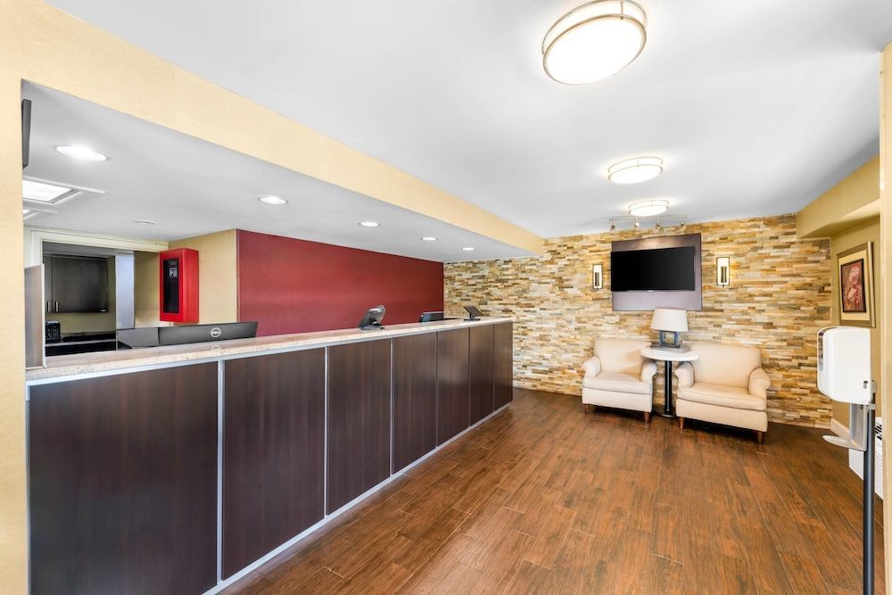 Econo Lodge Charlotte Airport 2