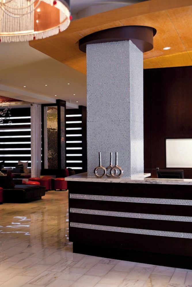 Renaissance New Orleans Pere Marquette French Quarter Area Hotel 2