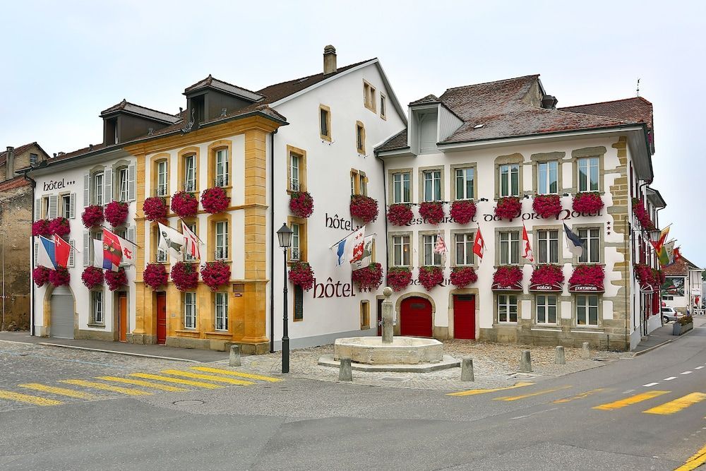 Hôtel du Port - Free Parking - Breakfast included 1