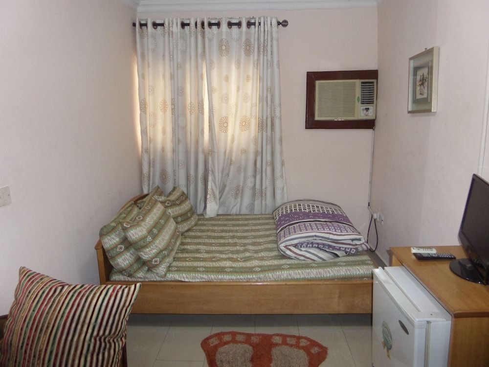 House No 12B 2