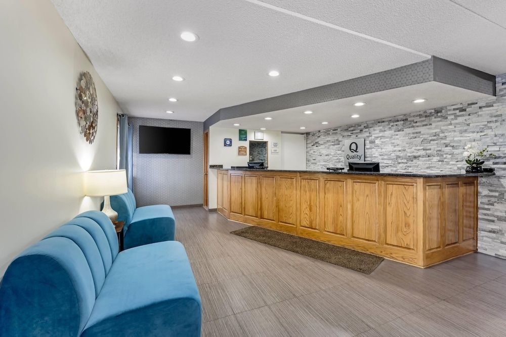 Quality Inn & Suites Lincoln South 2