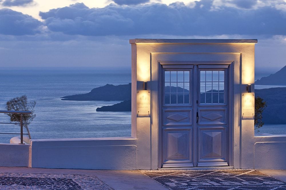 Petit Palace Suites 1