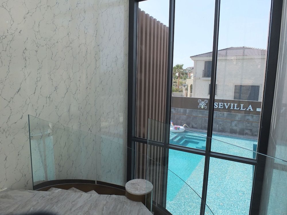 Sevilla Otel 1