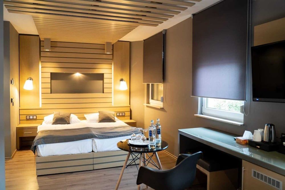 Zum grünen Baum Hotel Frankfurt Airport 1