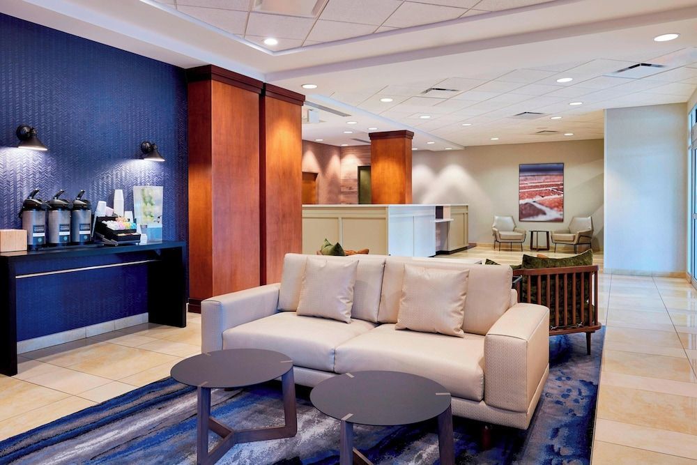 Fairfield Inn Suites Indianapolis Downtown 2