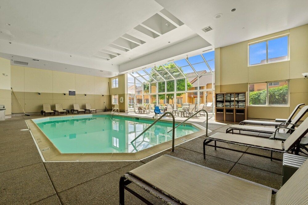 Chicago Club Inn & Suite 1