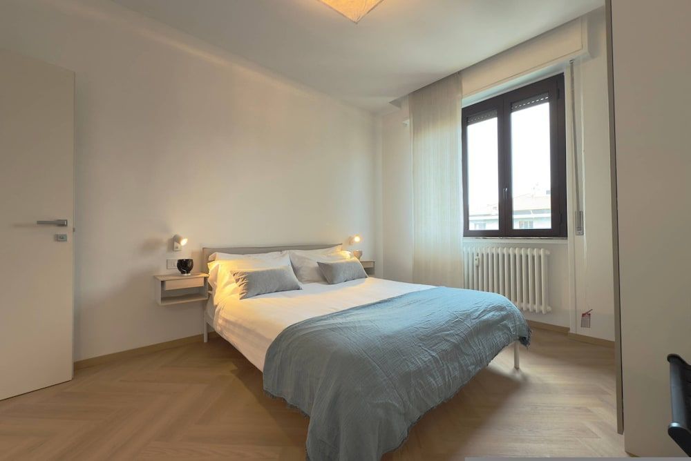 Casa Delle Primule Bright Metro View 2