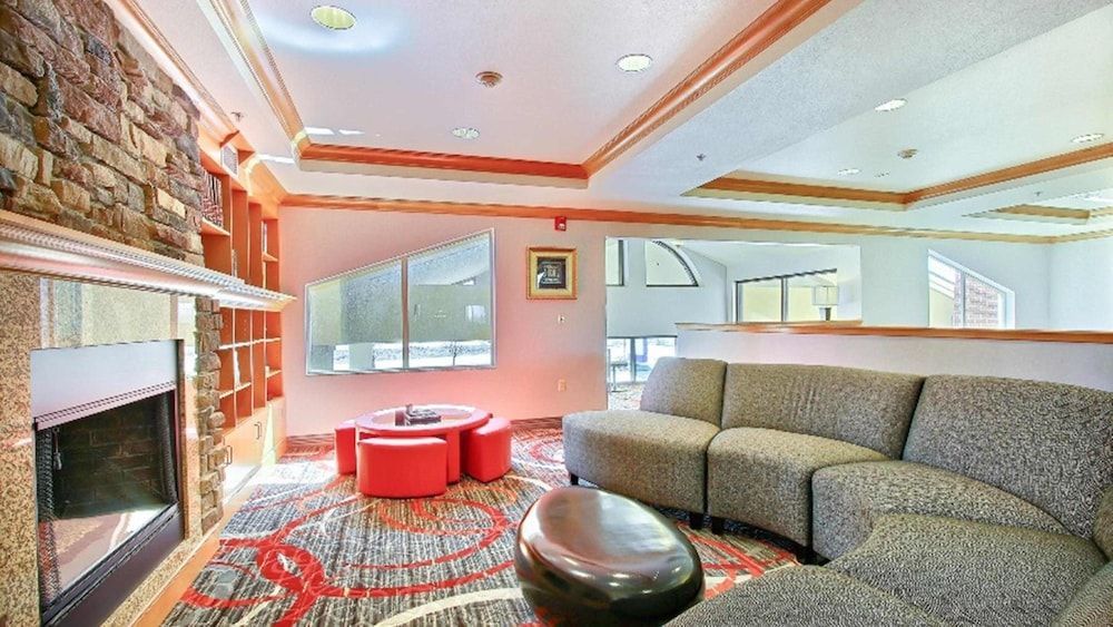 Holiday Inn Express & Suites MERIDIAN - BOISE WEST by IHG 1