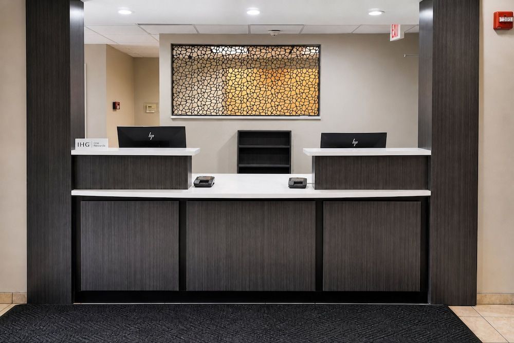 Candlewood Suites PEARL by IHG 2