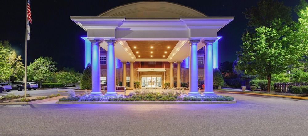 Holiday Inn Express & Suites WILLIAMSBURG by IHG 1