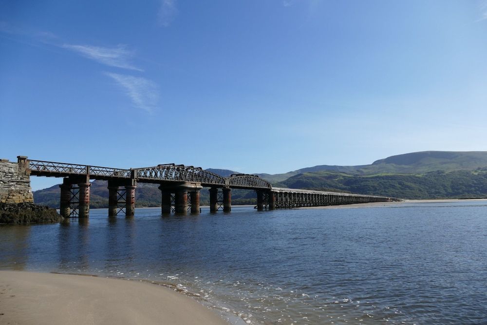 Bae Abermaw Hotel 1