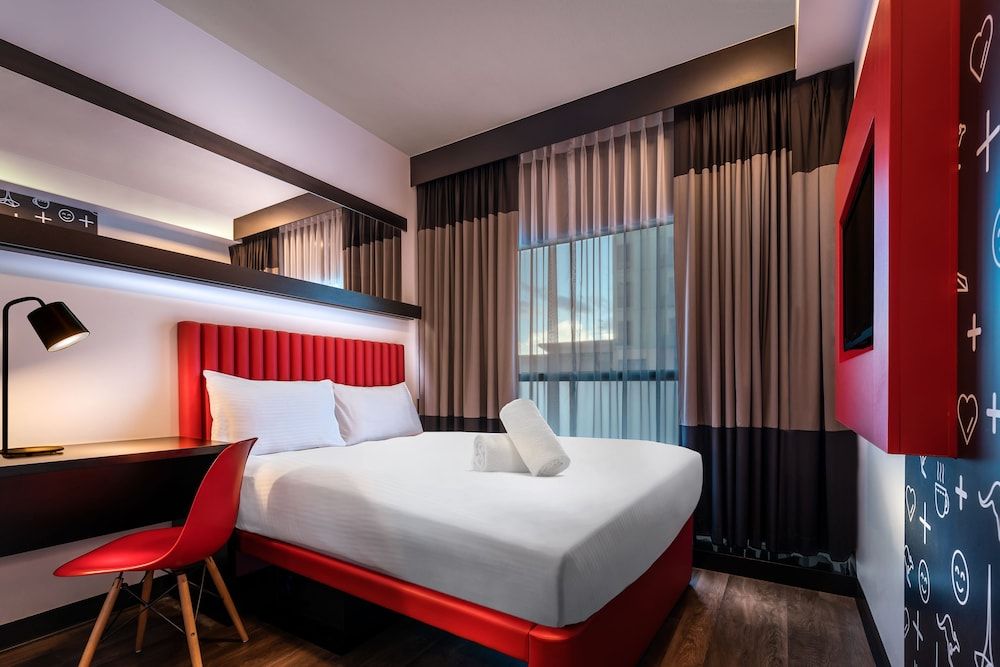 Essence Hotel Carlton 1