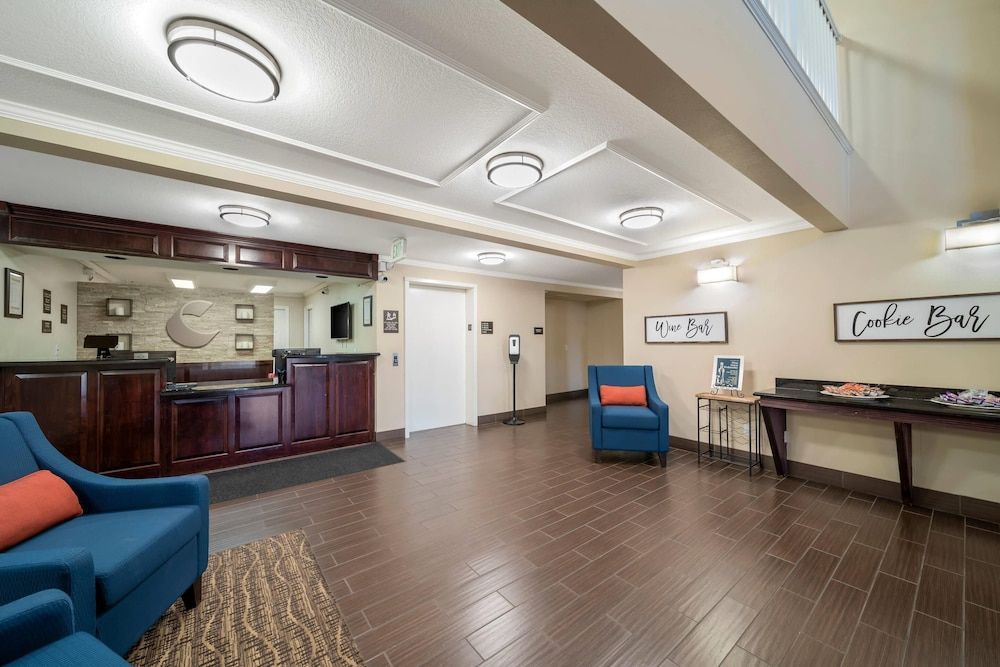 Comfort Suites Red Bluff near I-5 2
