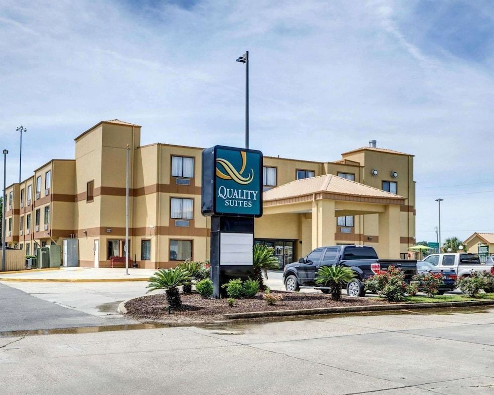 Quality Suites Baton Rouge East - Denham Springs 1