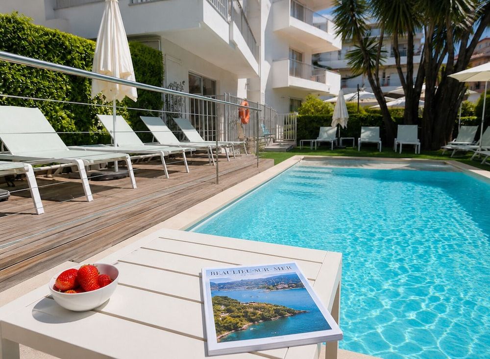 Résidence Carlton - Rénovée avec Piscine 1