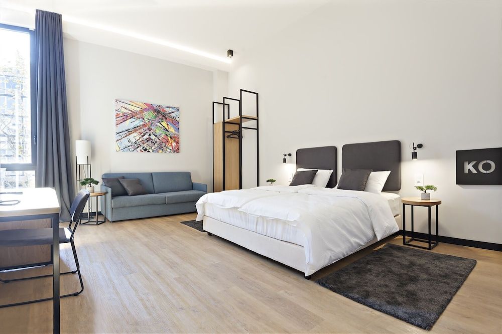 Kombinat Rooms City Center 1