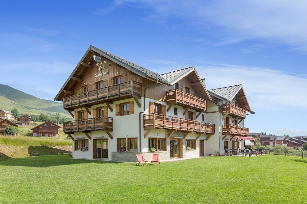 Chalet-Hôtel Le Beausoleil, The Originals Relais 1