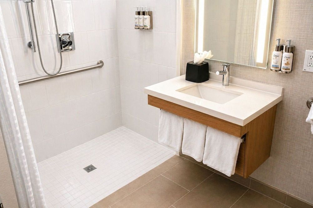 Garner Hotel Glen Burnie BWI Airport Area by IHG 1
