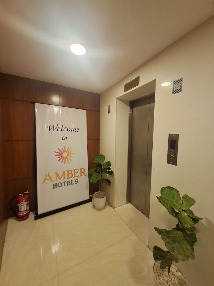 Amber Hotels Nungambakkam 2