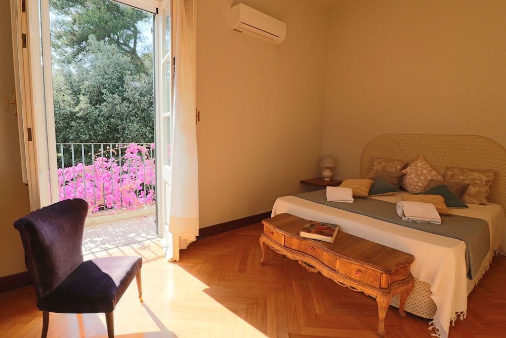 Executive Suite - Calais 1
