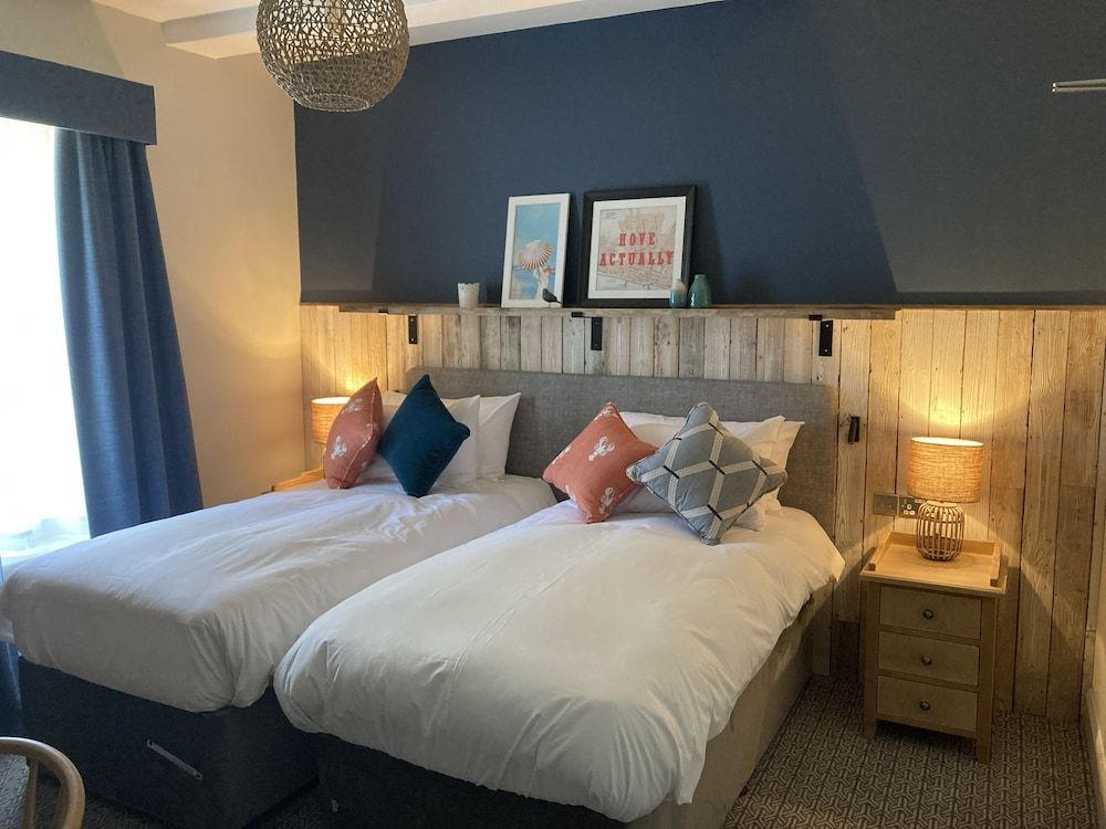 Downs Hotel 1