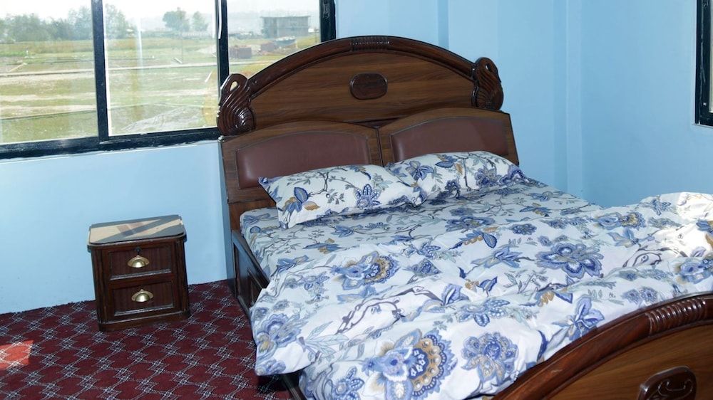 Lincoln Holiday Home 1