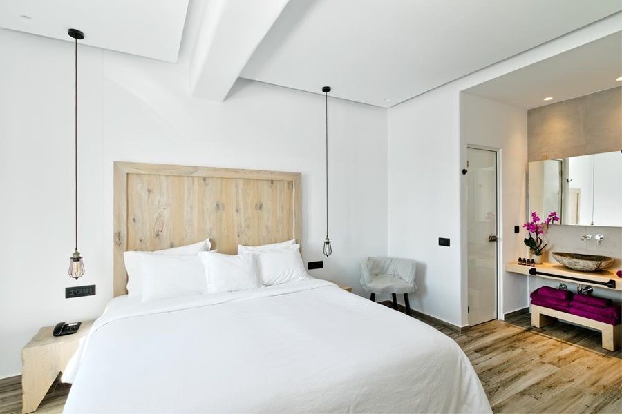 Portes Mykonos Suites & Villas 2