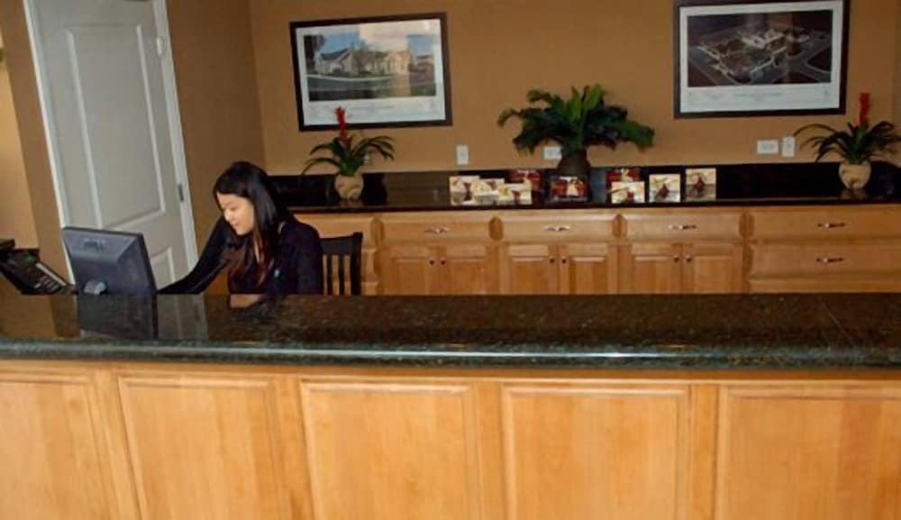 The Champagne Lodge & Luxury Suites 1