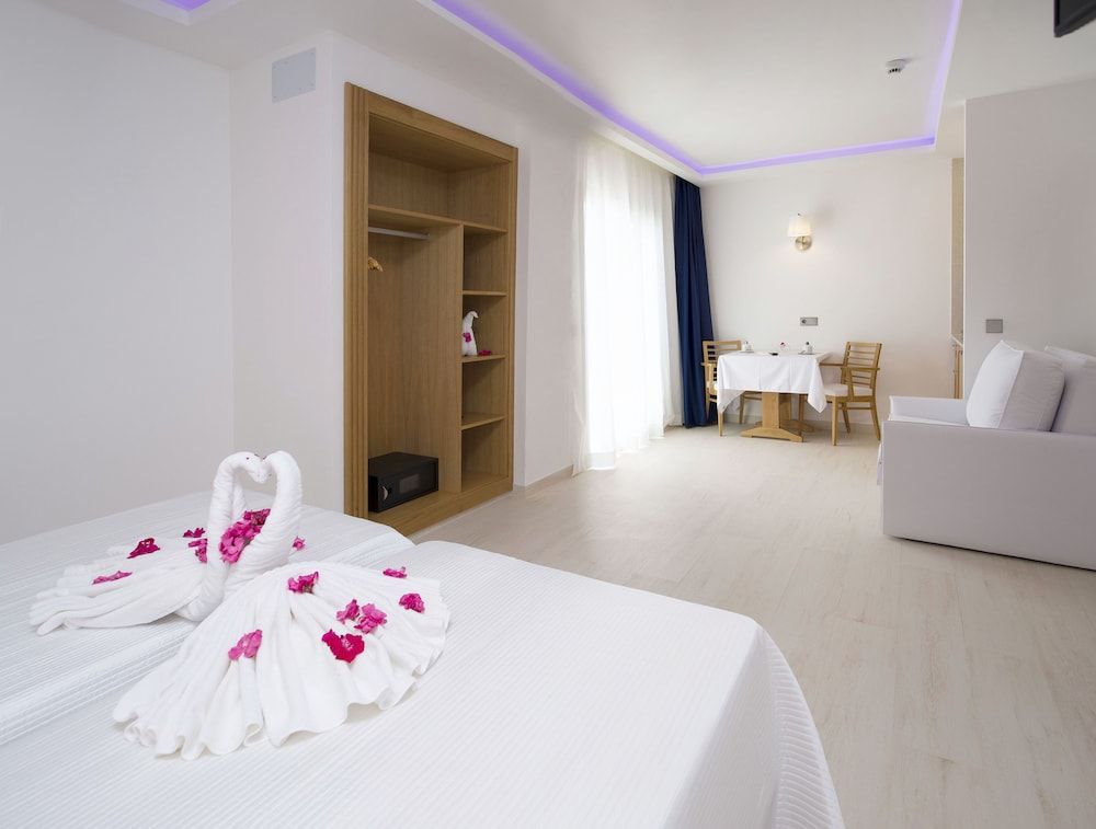 My Way Luxury Ibiza Studio - AB Group 2