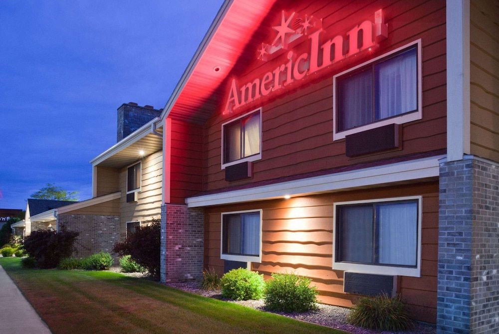 AmericInn by Wyndham Plover Stevens Point 1