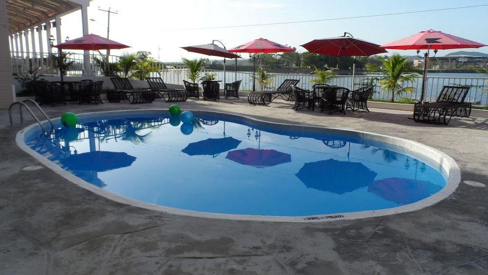 Ramada by Wyndham Tikal Isla de Flores 1