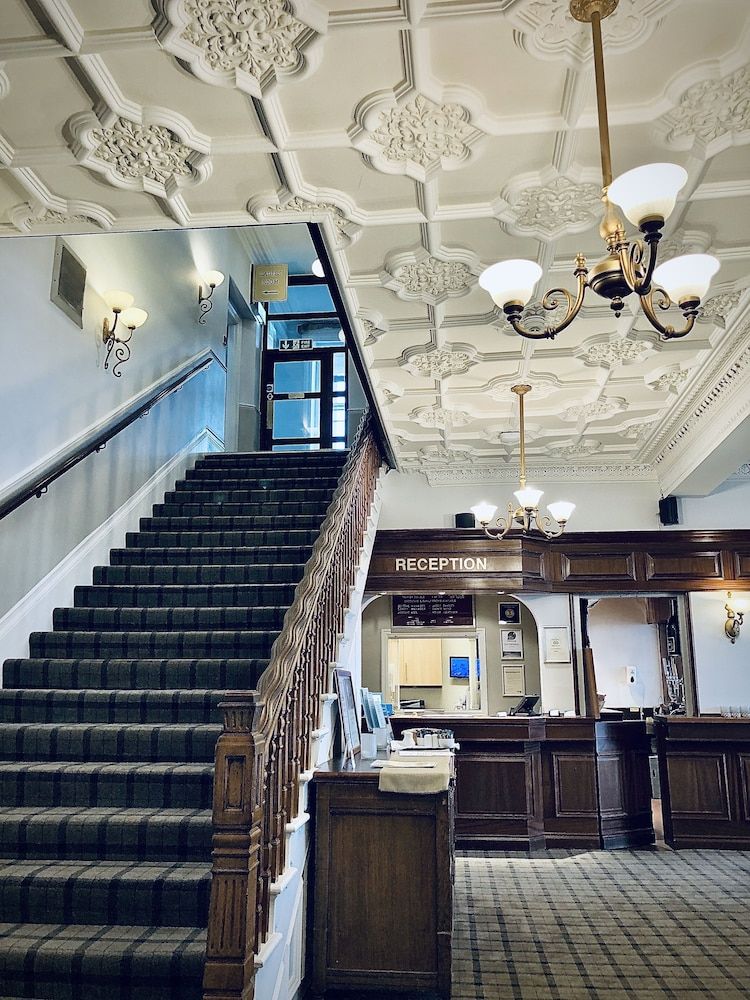 The Clarendon Hotel 2